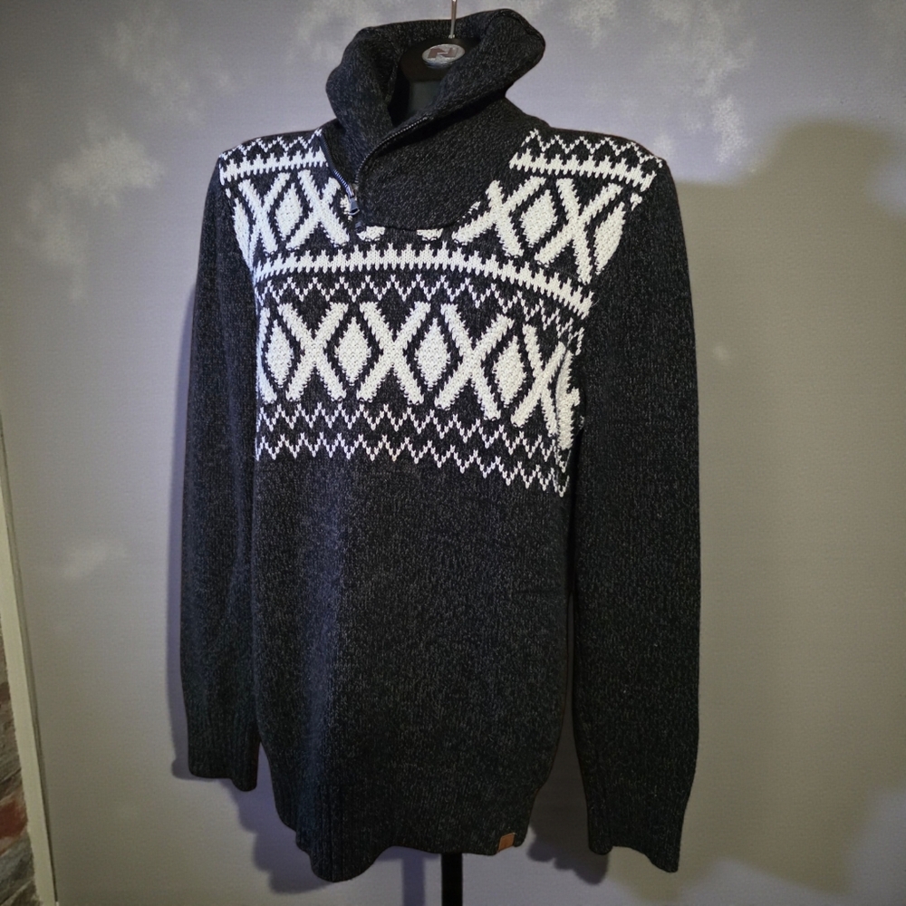 Men's Soft Knit Shawl Collar Cotton Blend Sweater with a Fair Isle Pattern. 